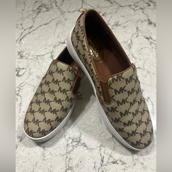 Michael Kors Keaton Slip on Loafers - Picture 3 of 6